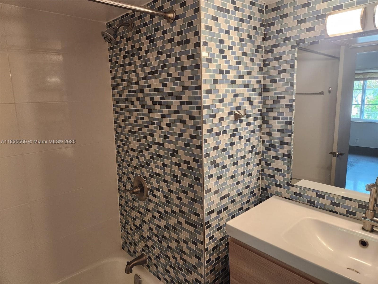 Manor Grove · #206B in Wilton Manors - Photo 18