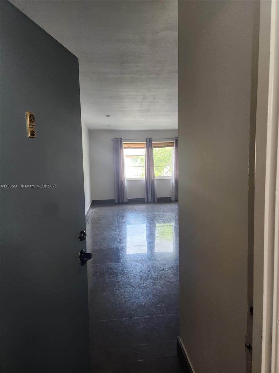 Manor Grove · #206B in Wilton Manors - Photo 8