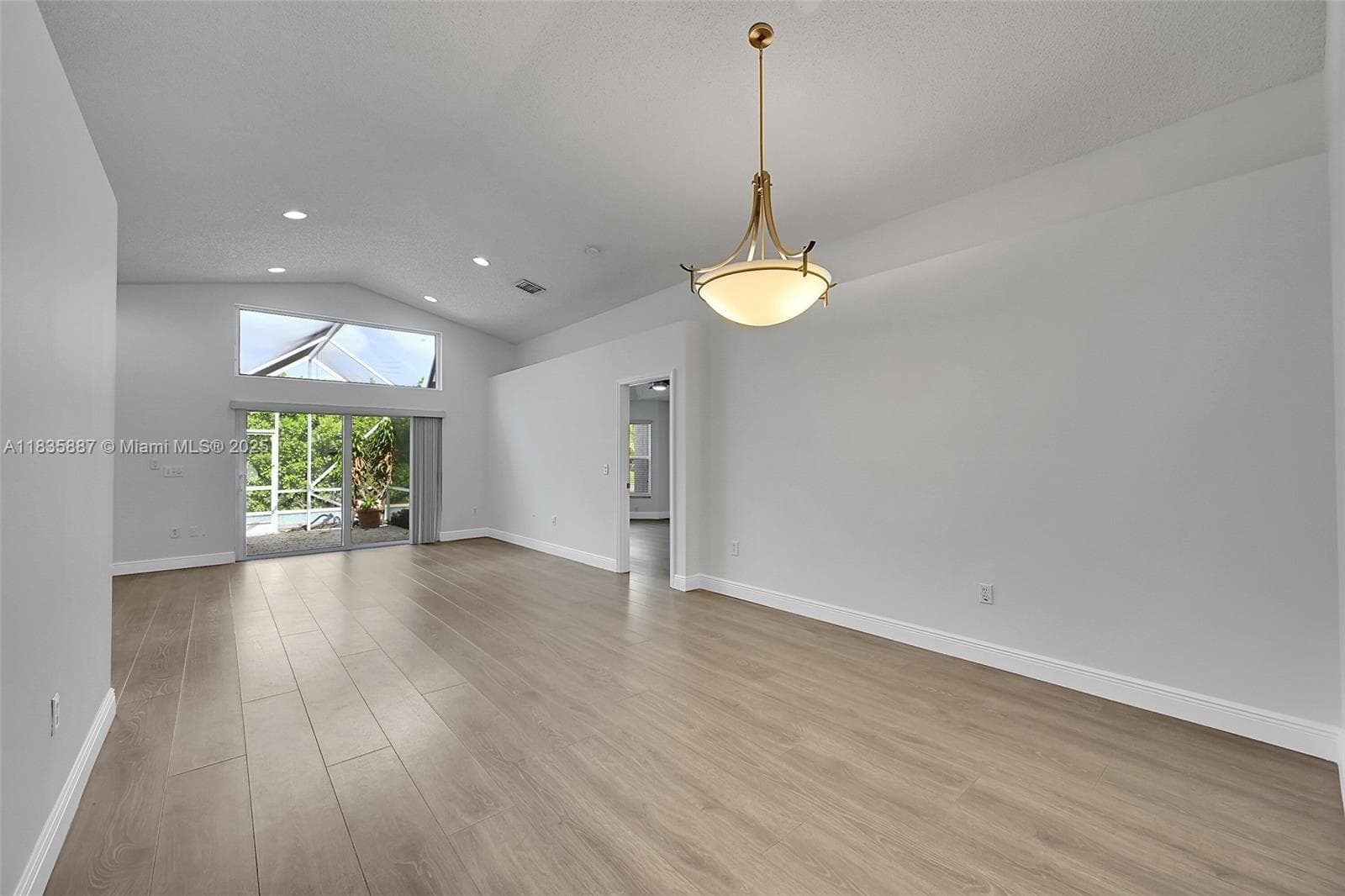 5382 NW 120th Ave photo 12