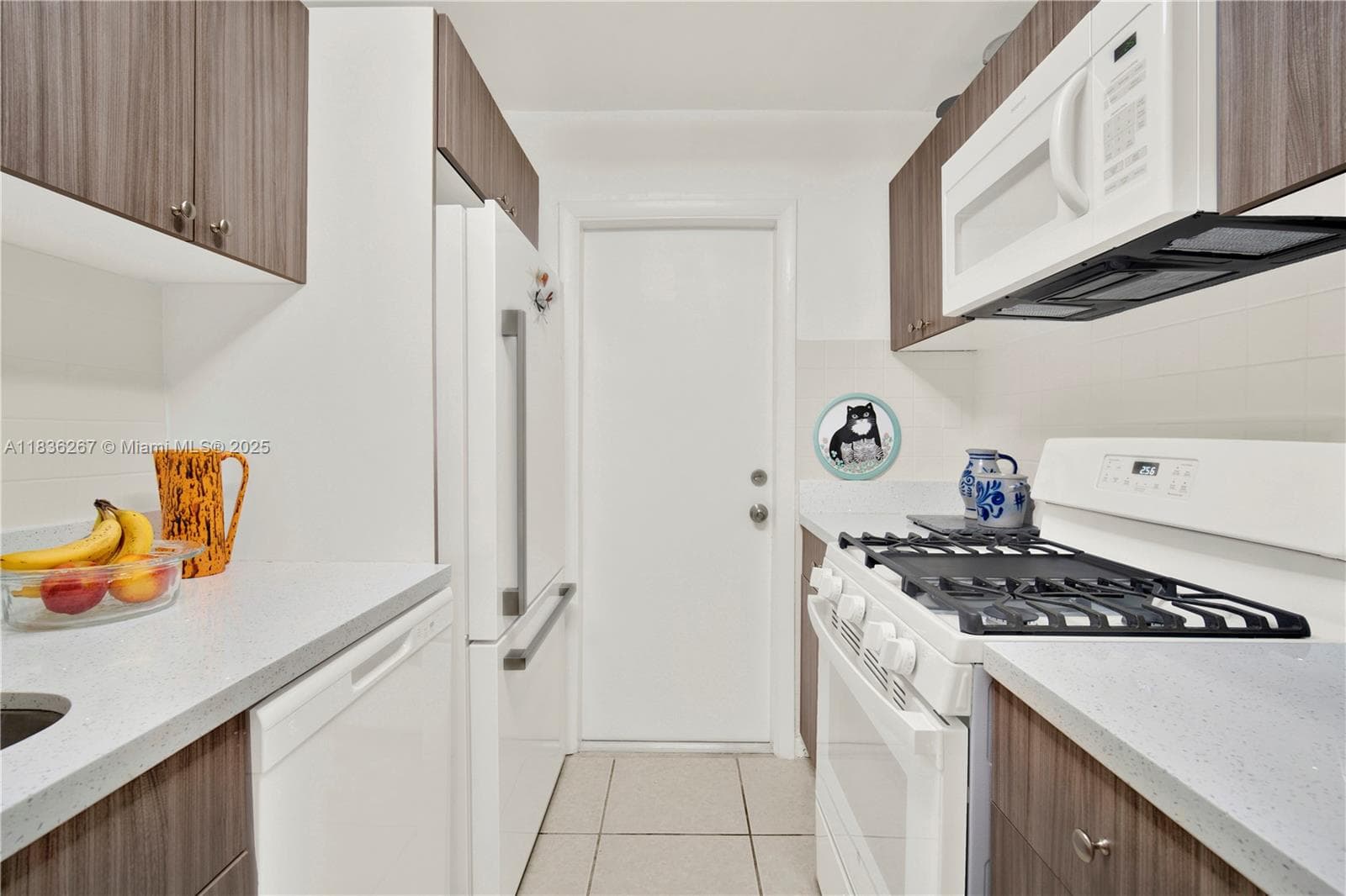 Two toned newer kitchen