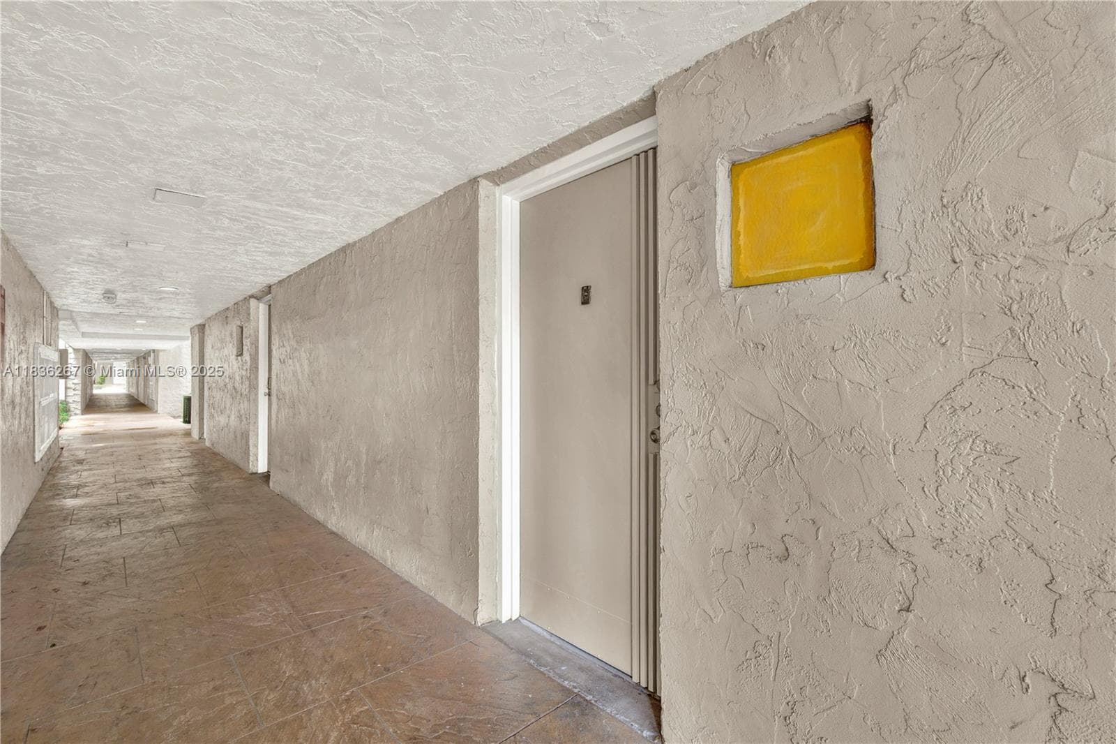 Open hallways and a view to the front door