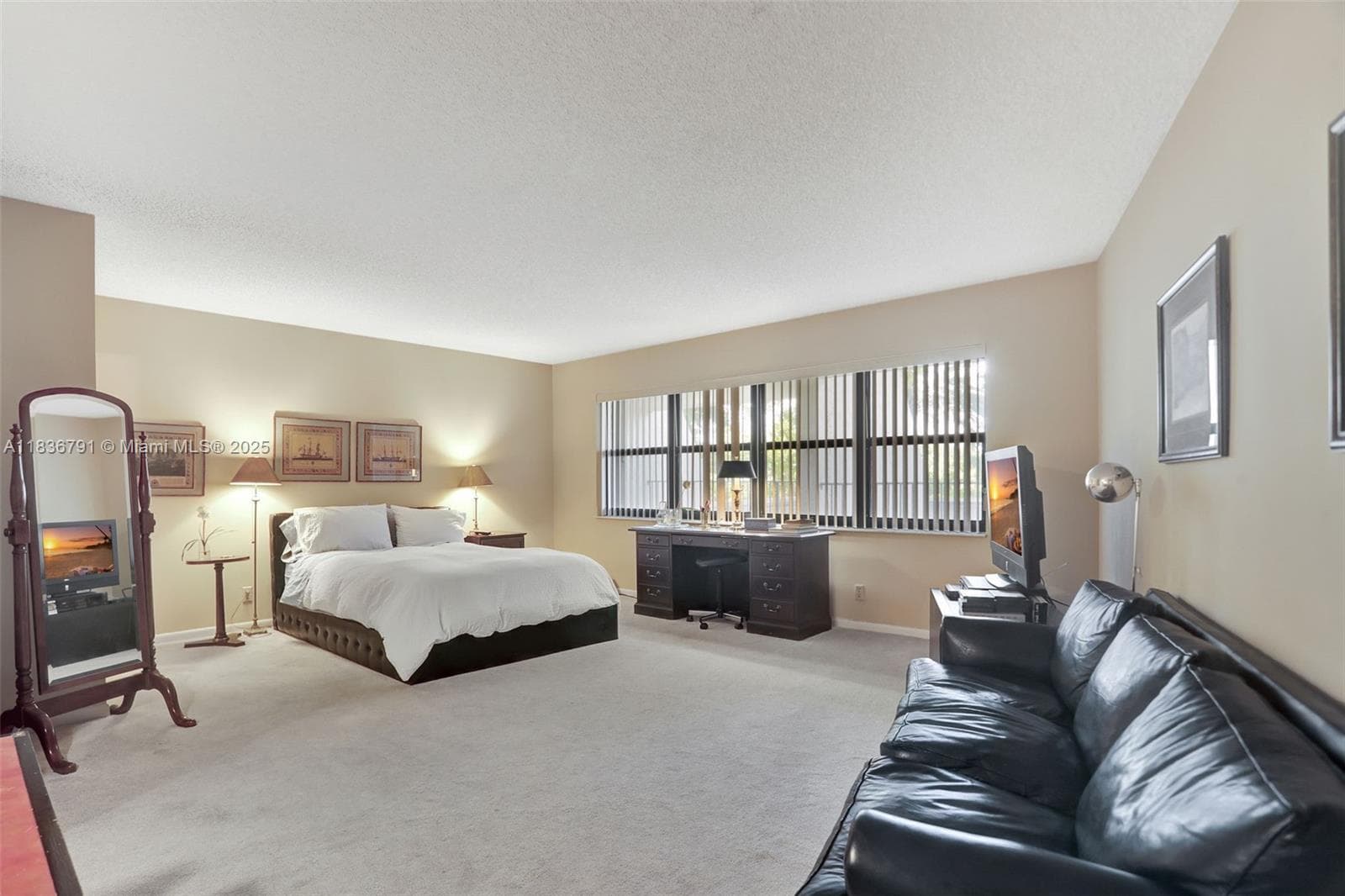 HAMPTON BEACH CLUB · #210 in Lauderdale By The Sea - Photo 20