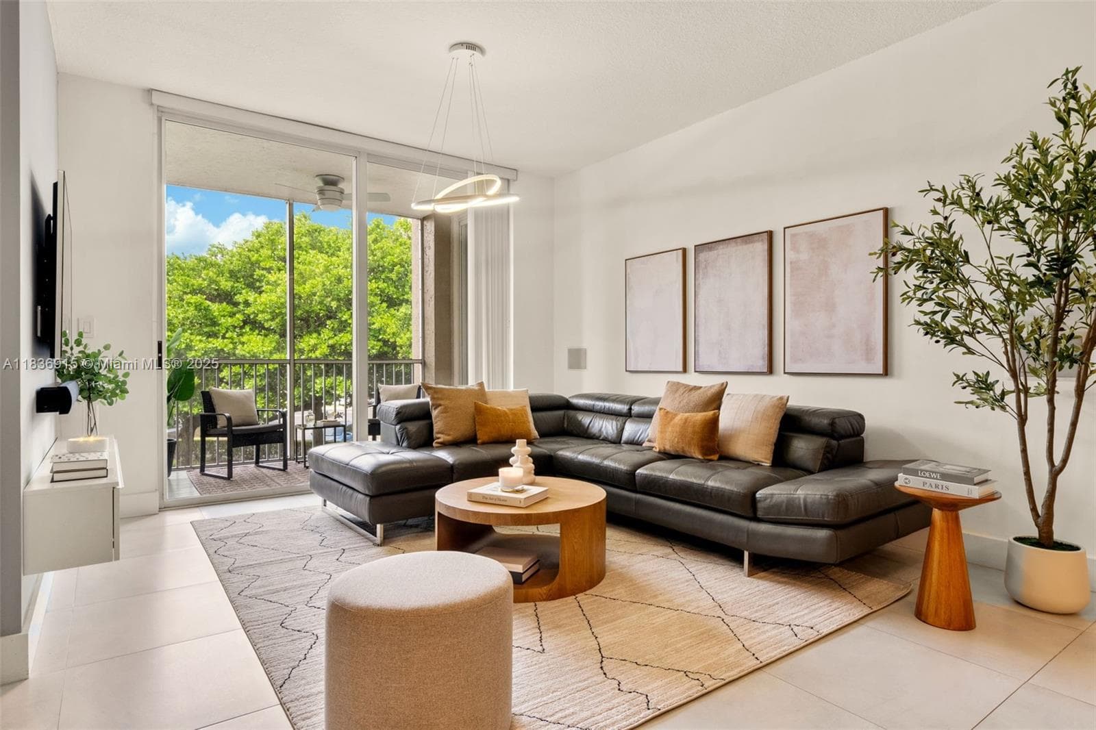 DORAL HOUSE CONDO NO 1 · #206 in Doral - Photo 3