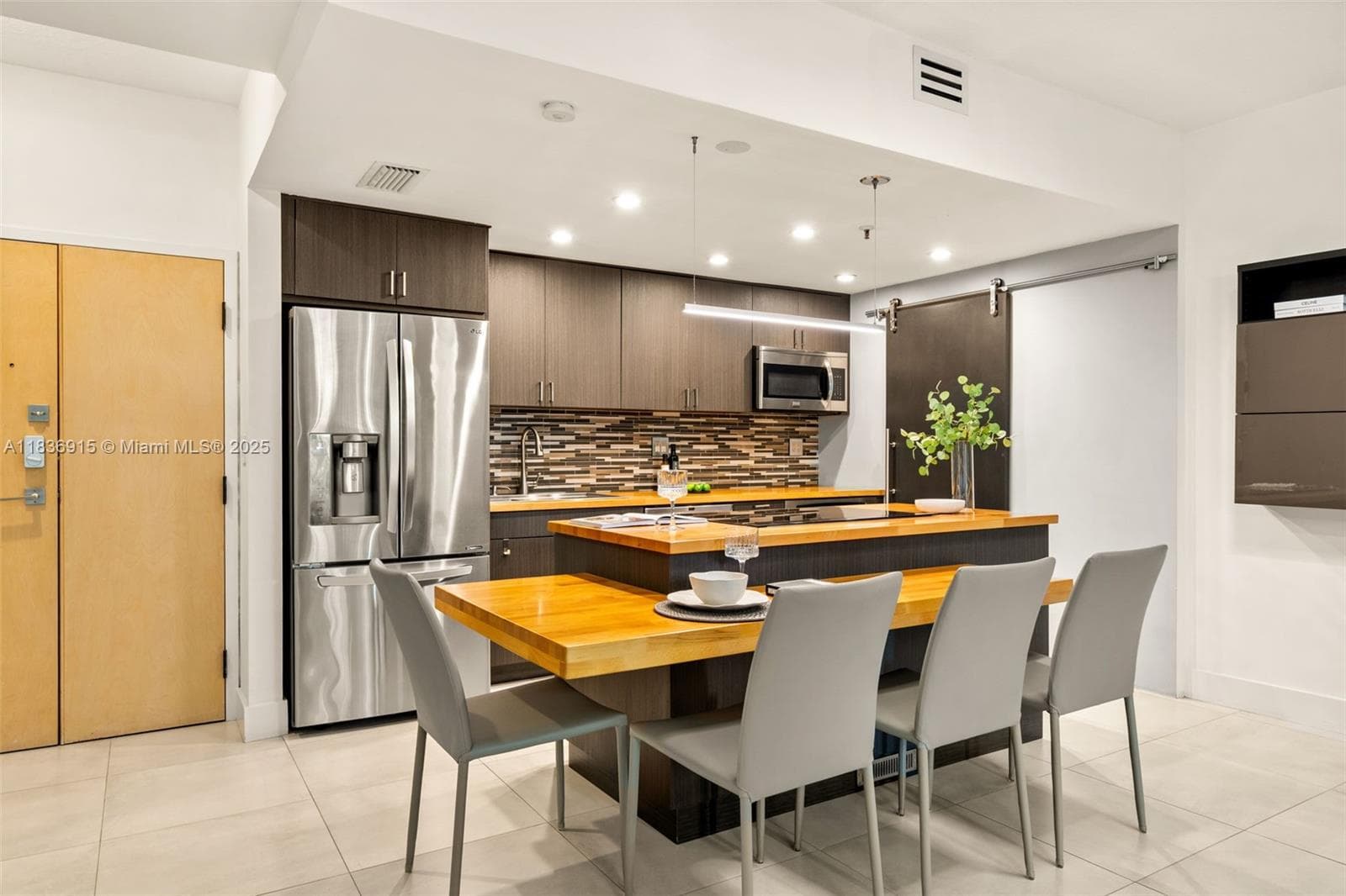 DORAL HOUSE CONDO NO 1 · #206 in Doral - Photo 5