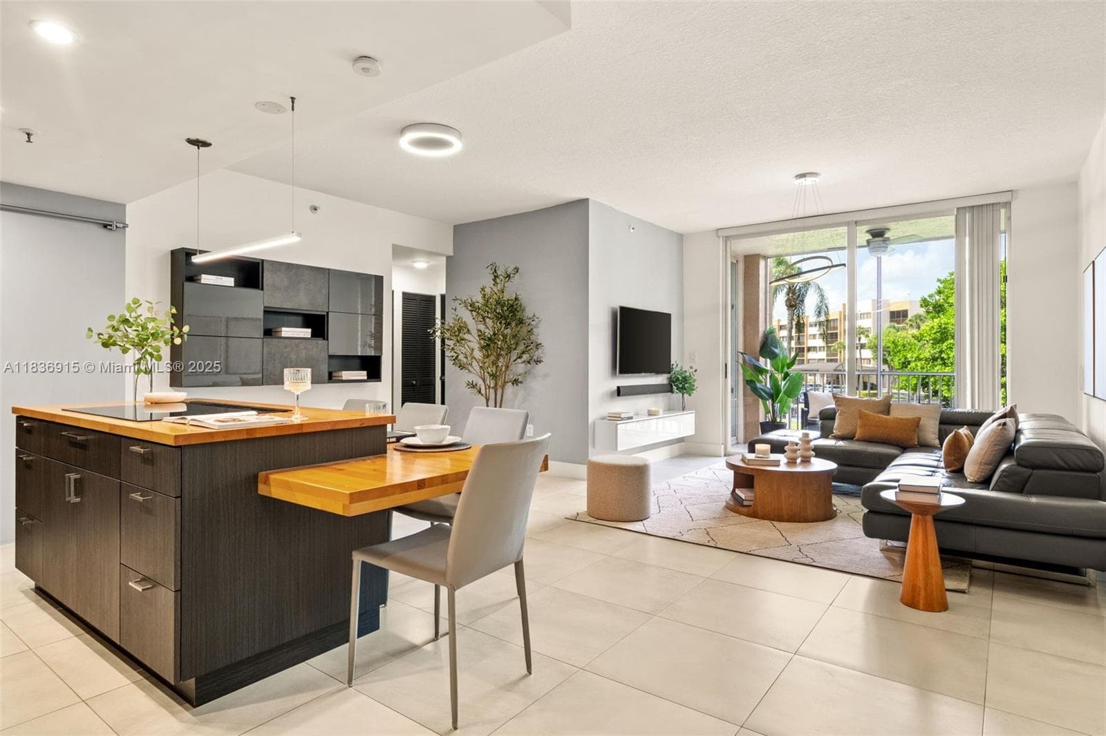 DORAL HOUSE CONDO NO 1 · #206 in Doral - Photo 9