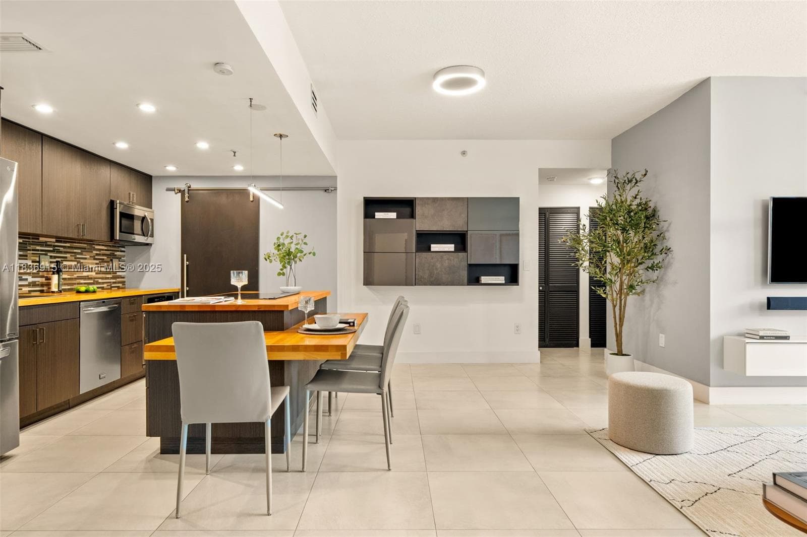DORAL HOUSE CONDO NO 1 · #206 in Doral - Photo 10