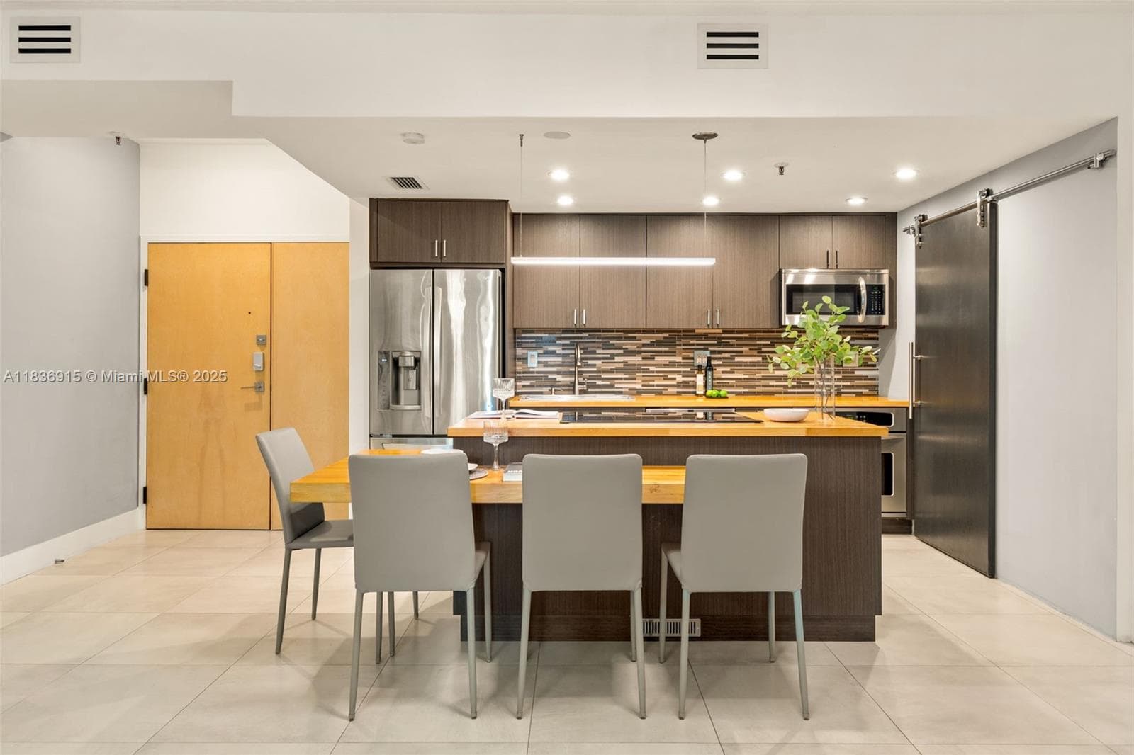DORAL HOUSE CONDO NO 1 · #206 in Doral - Photo 4