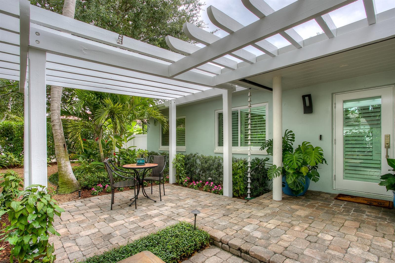 322 NW 16 St-7
