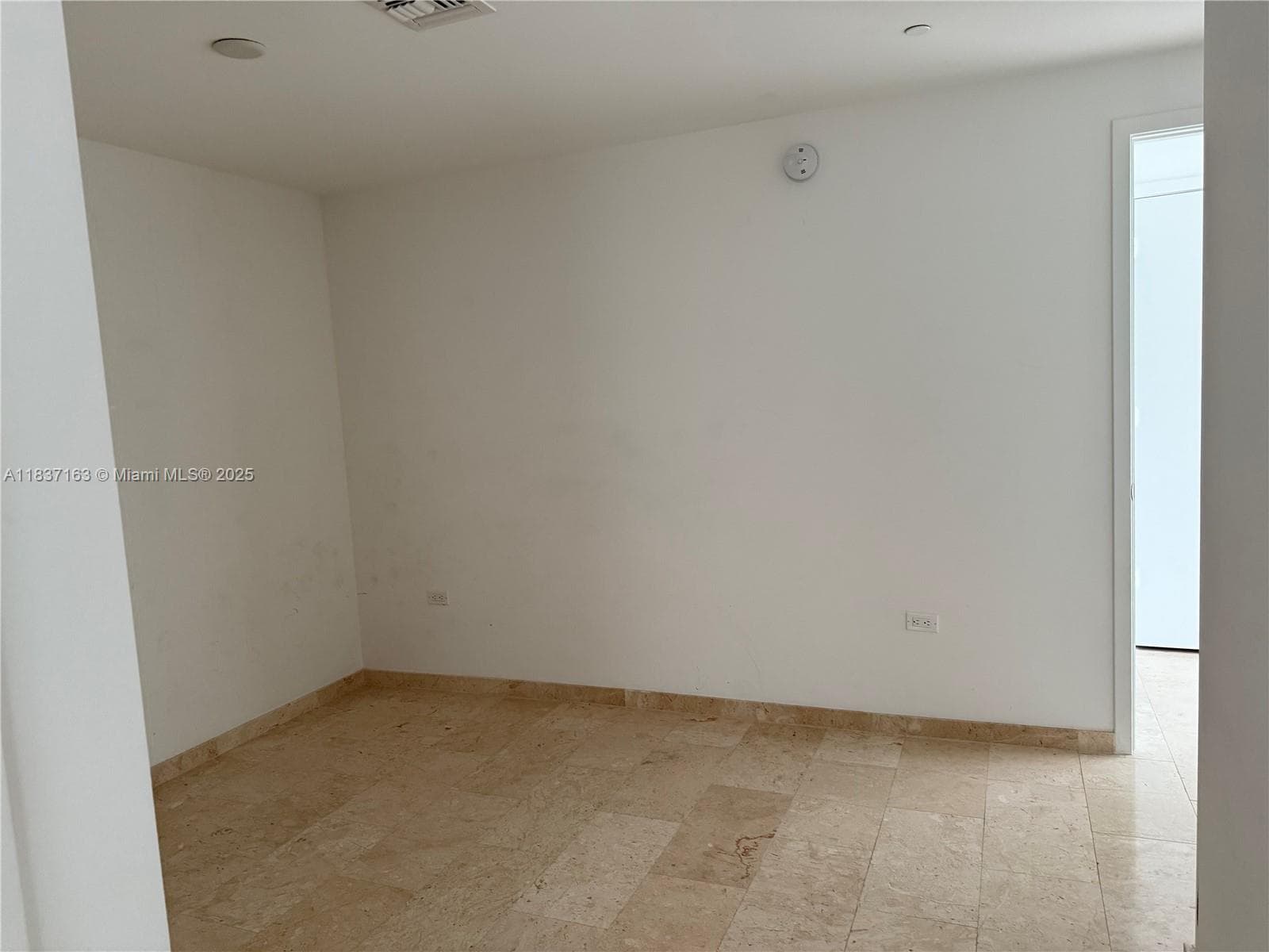 Reach Brickell City Centre · #3204 in Miami - Photo 13