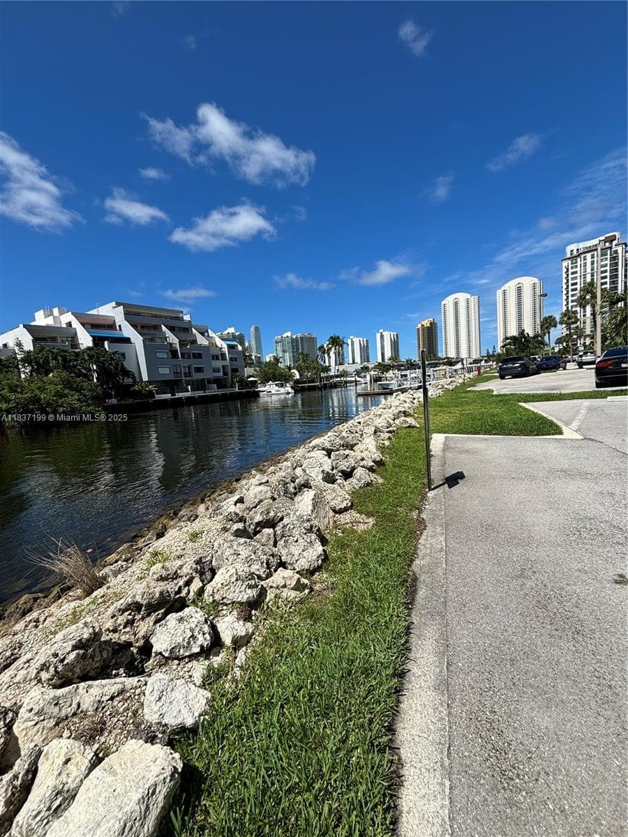 COASTAL TOWERS CONDO · #309 in Sunny Isles Beach - Photo 3