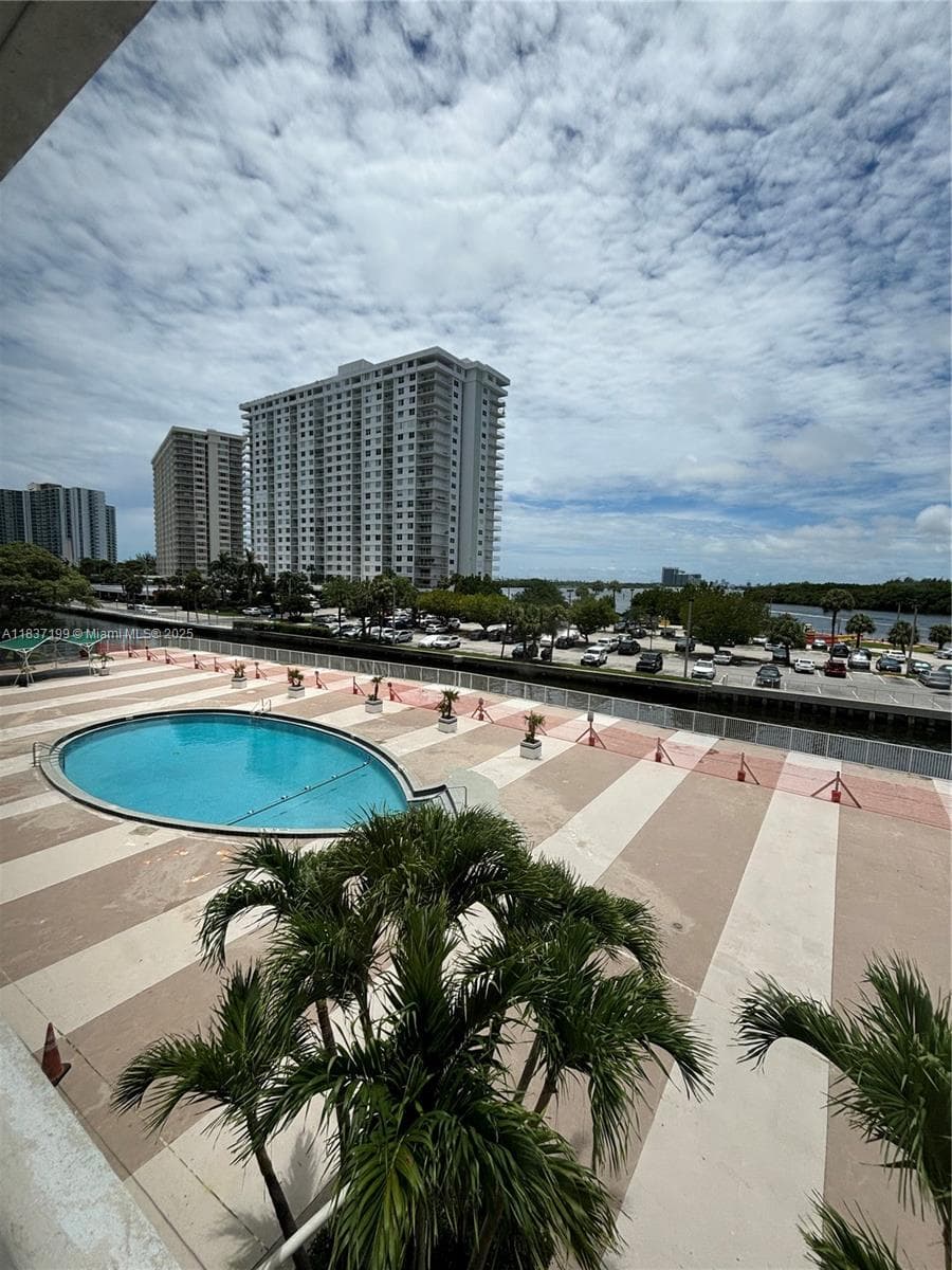 COASTAL TOWERS CONDO · #309 in Sunny Isles Beach - Photo 20