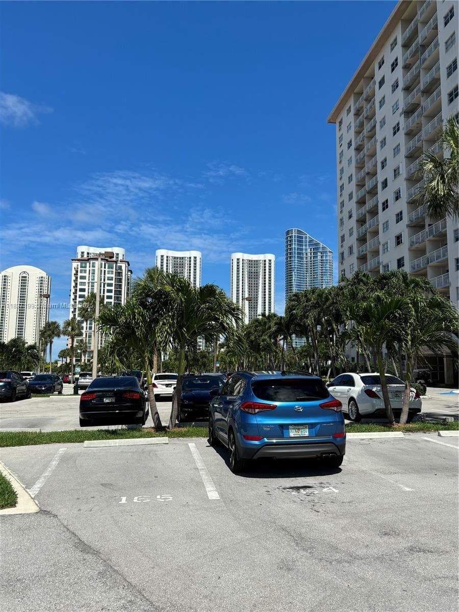COASTAL TOWERS CONDO · #309 in Sunny Isles Beach - Photo 30