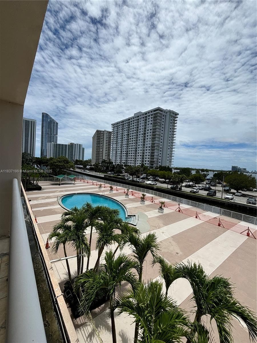 COASTAL TOWERS CONDO · #309 in Sunny Isles Beach - Photo 19