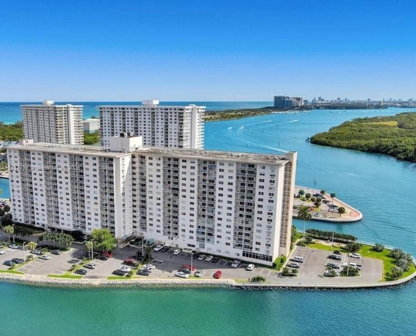 COASTAL TOWERS CONDO · #309 in Sunny Isles Beach - Photo 60