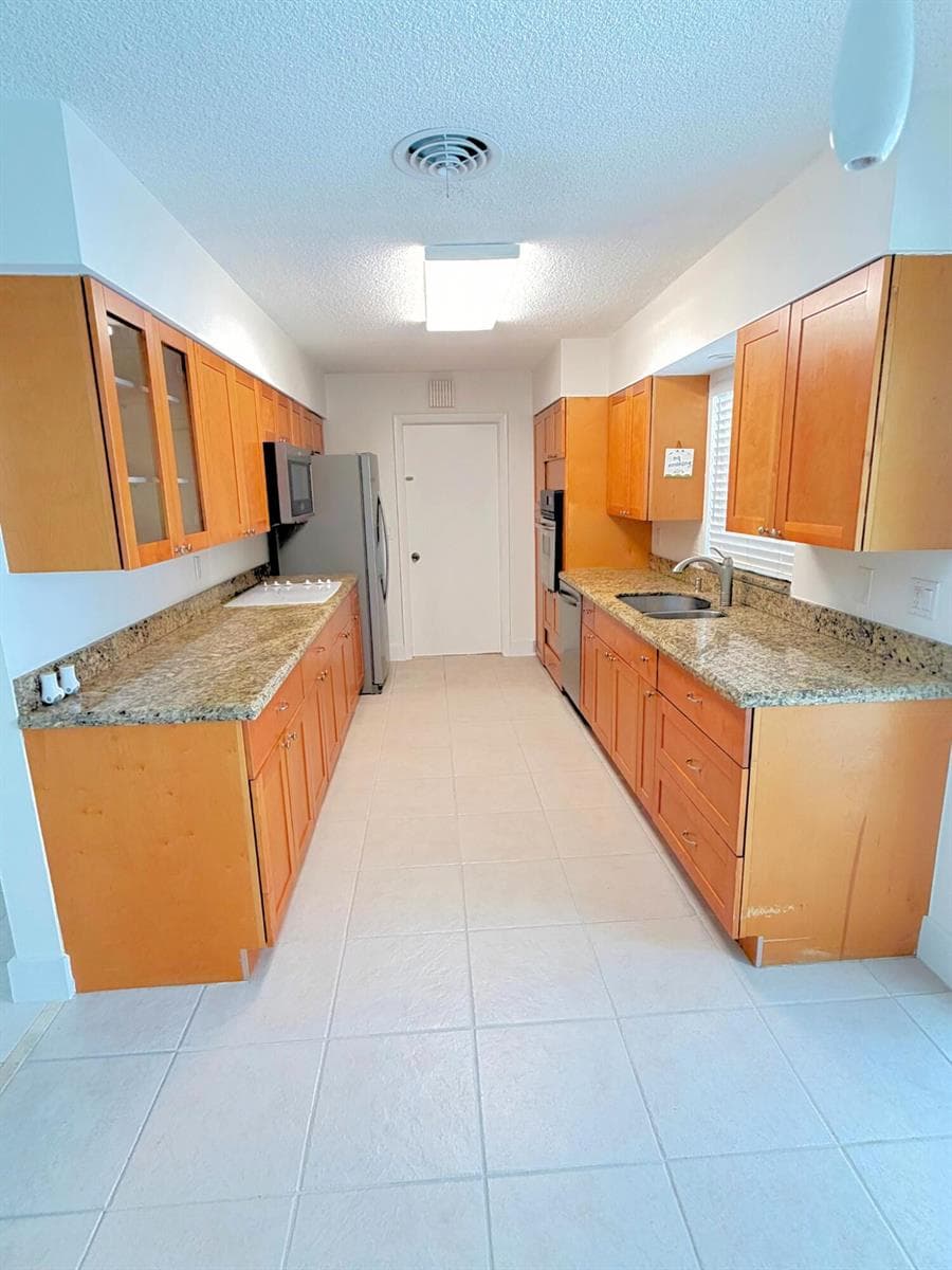 Manor Dr (11)