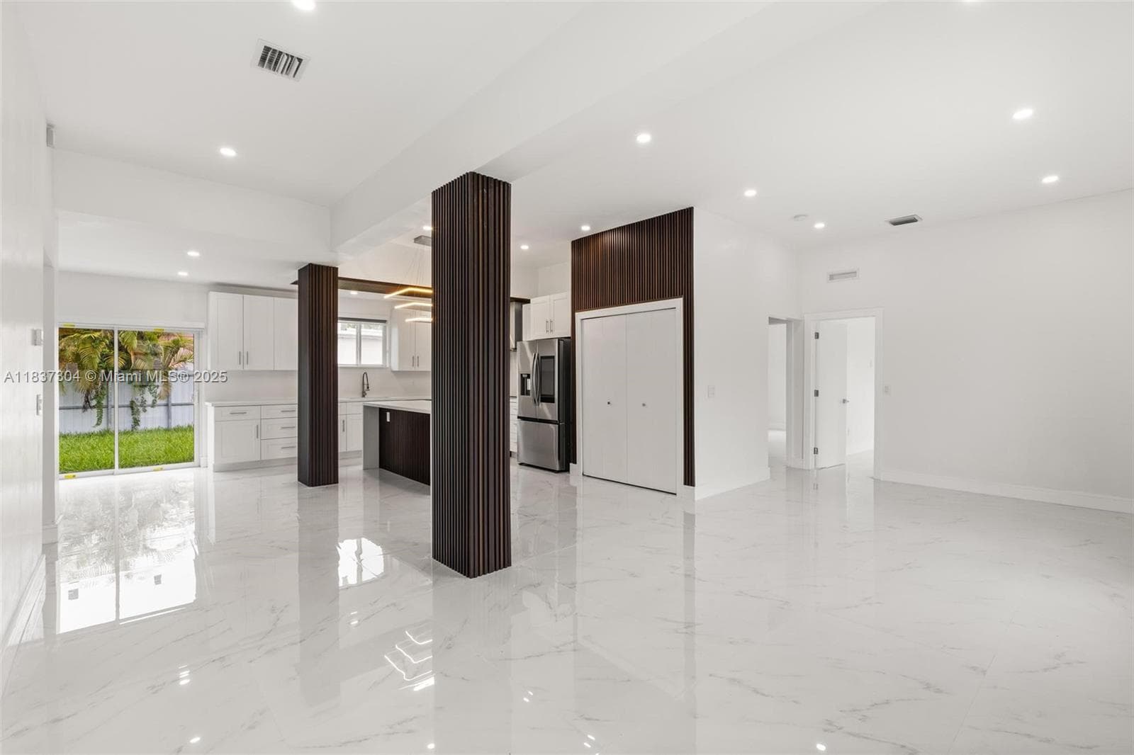 14801 NW 5th Ave photo 5