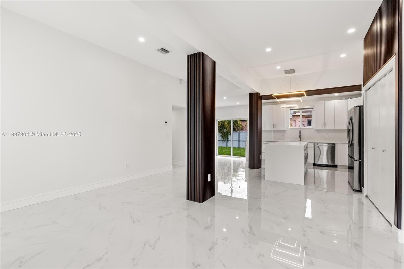 14801 NW 5th Ave photo 9