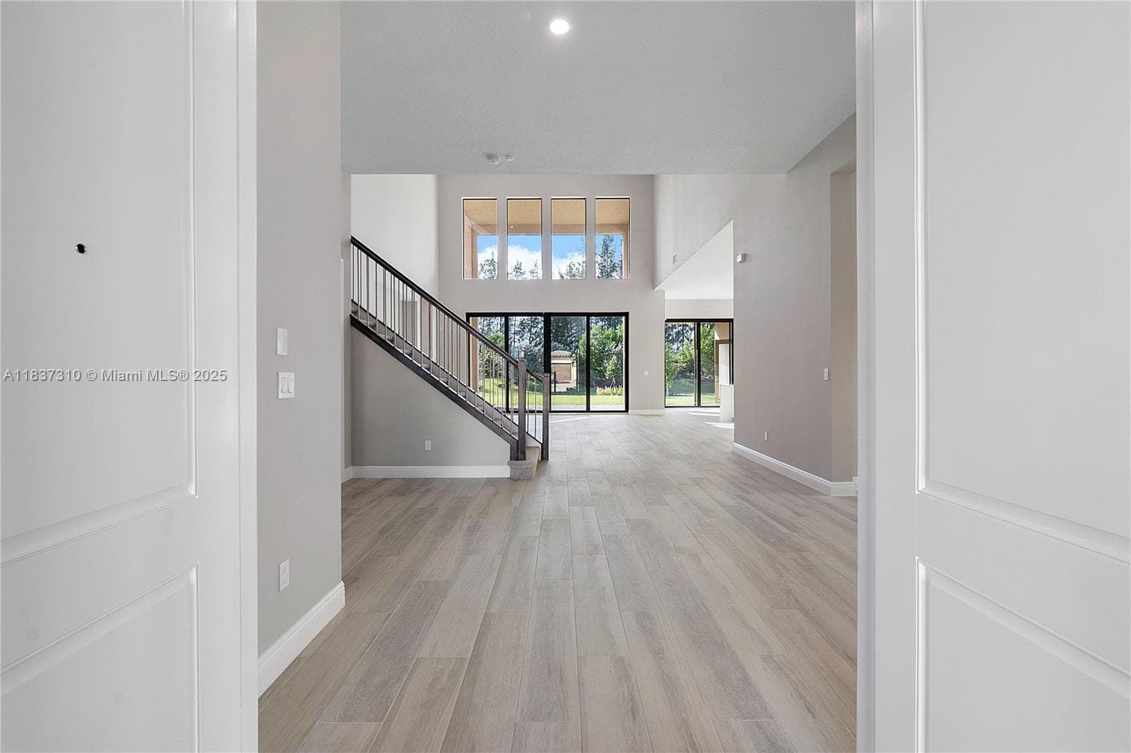 9065 W Parkland Bay Trl photo 6