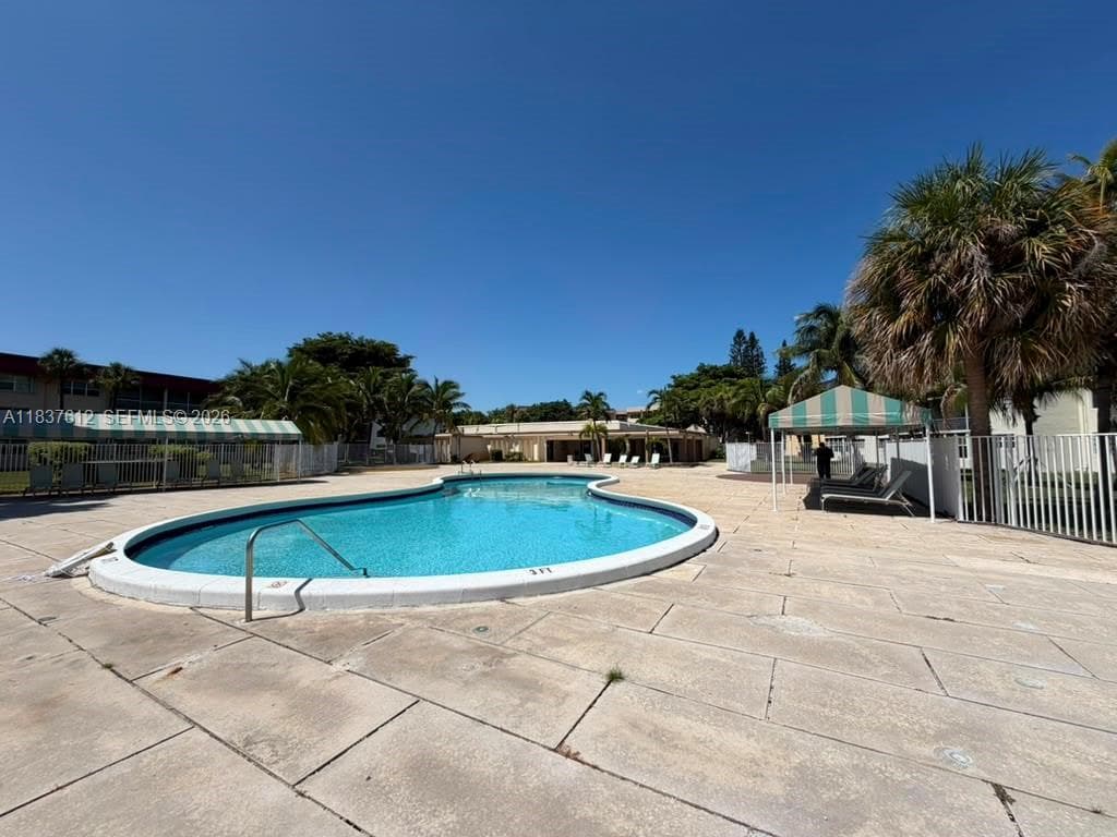 SIXTH HORIZONS CONDO · #106 in Miami - Photo 11