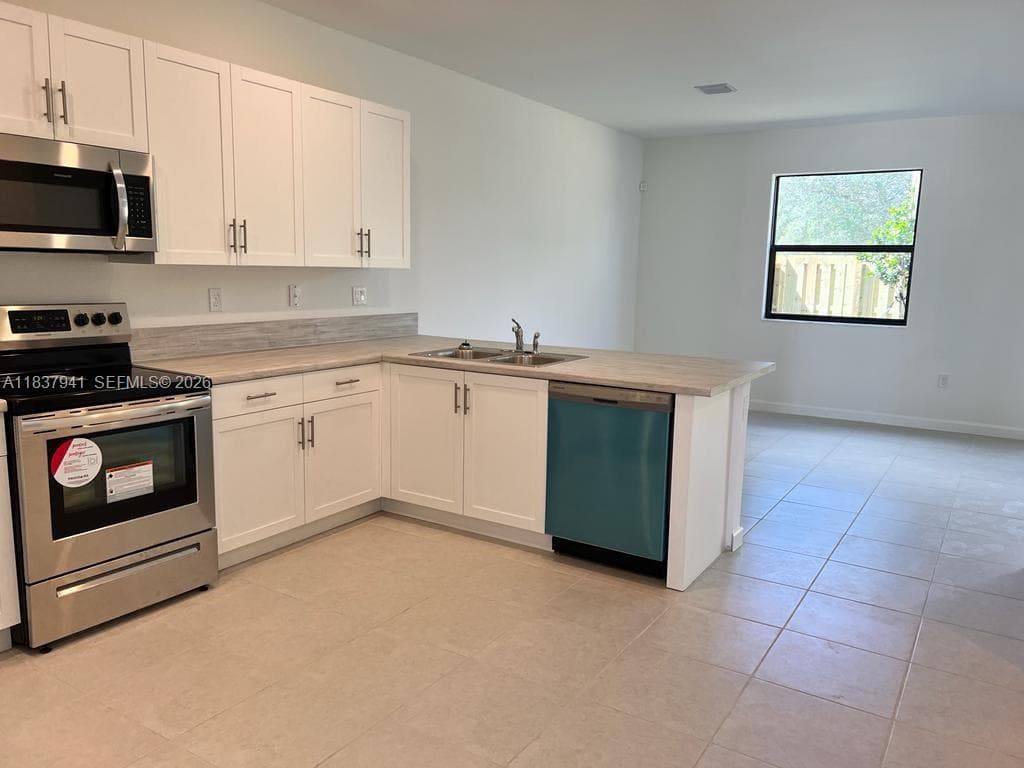 24480 SW 119th Pl photo 4