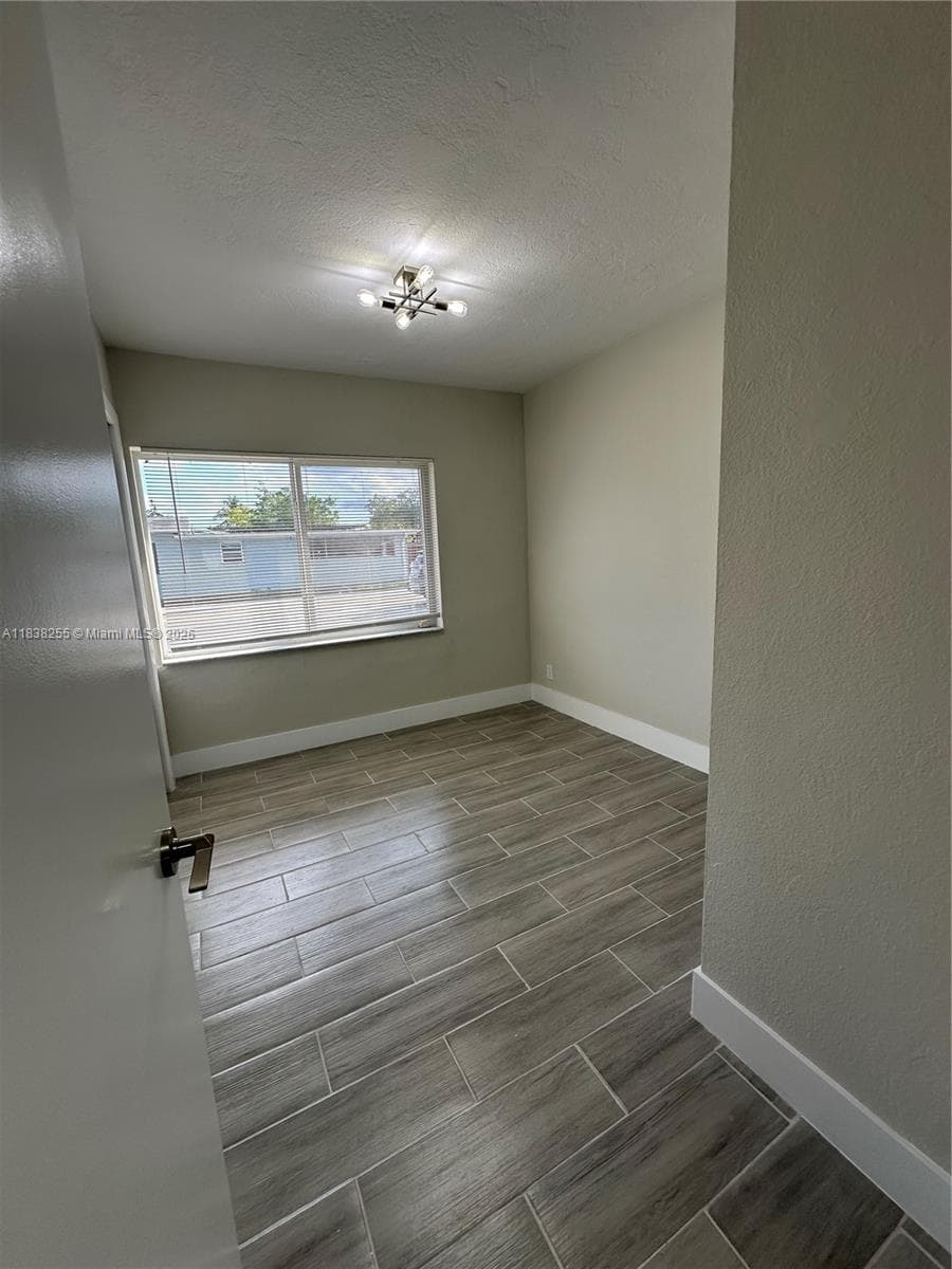1300 NW 7th Ter photo 6