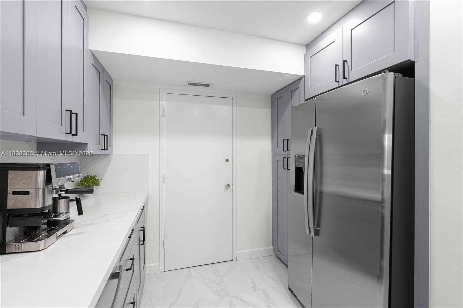 Hillcrest · #314B in Hollywood - Photo 10