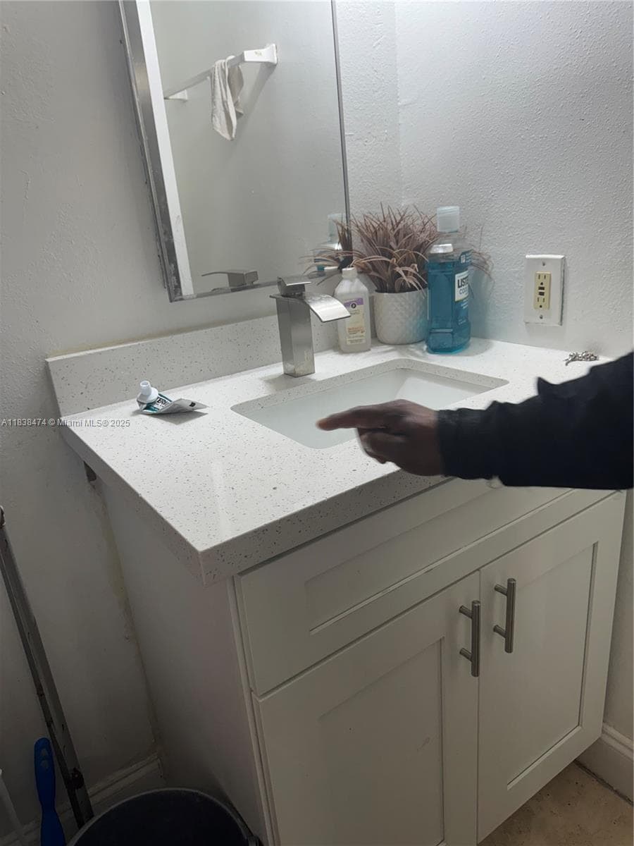 Sunset Hills · #413 in Lauderdale Lakes - Photo 14
