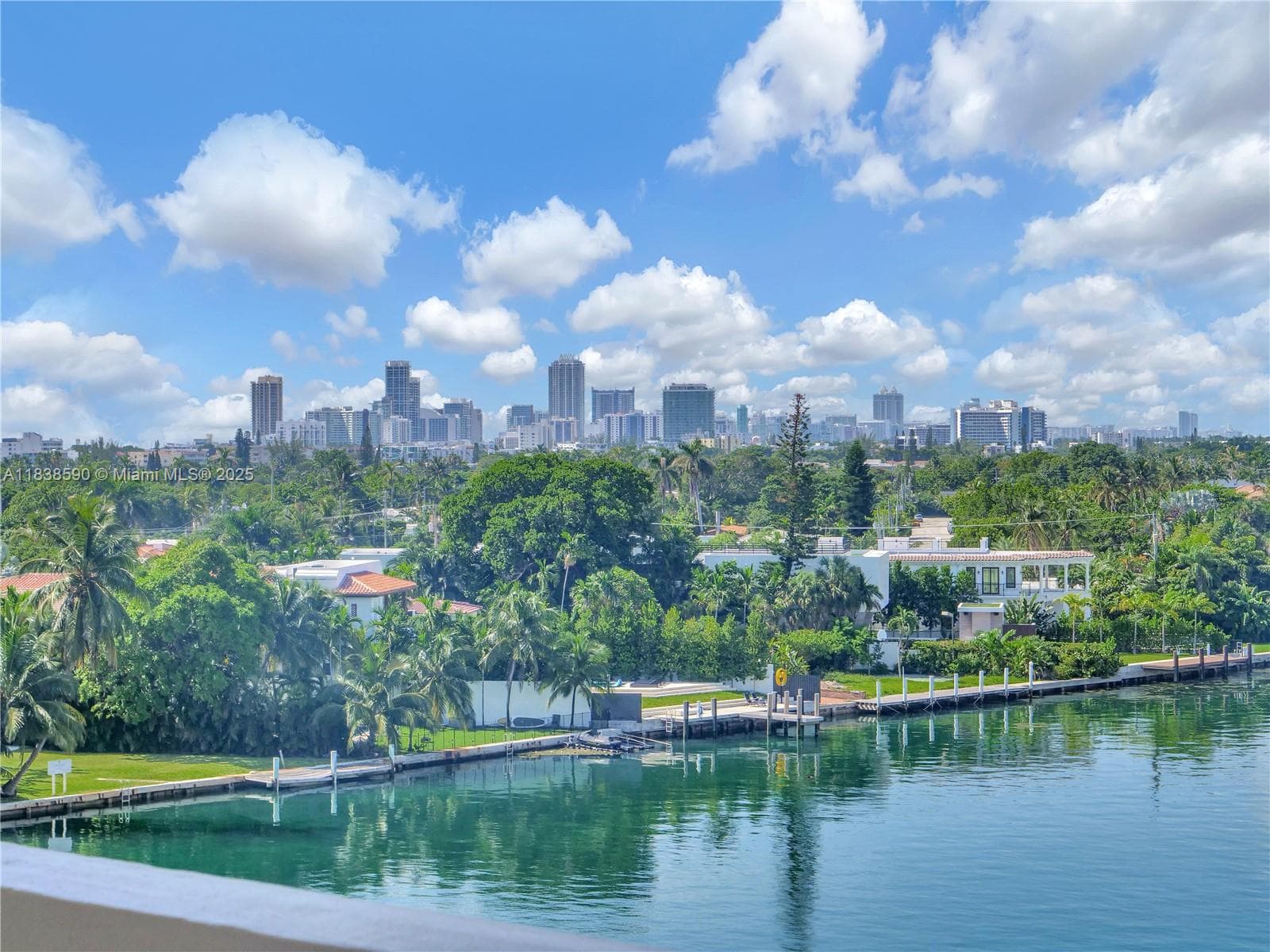 CARAVELLE CONDO · #PHD in Bay Harbor Islands - Photo 32