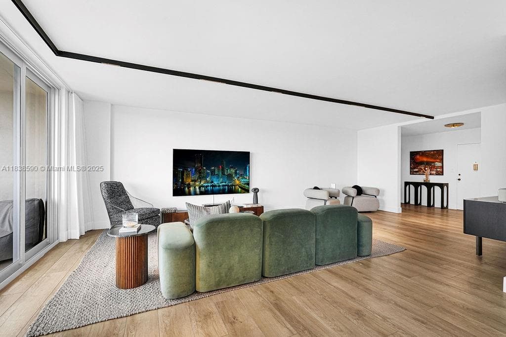 CARAVELLE CONDO · #PHD in Bay Harbor Islands - Photo 5