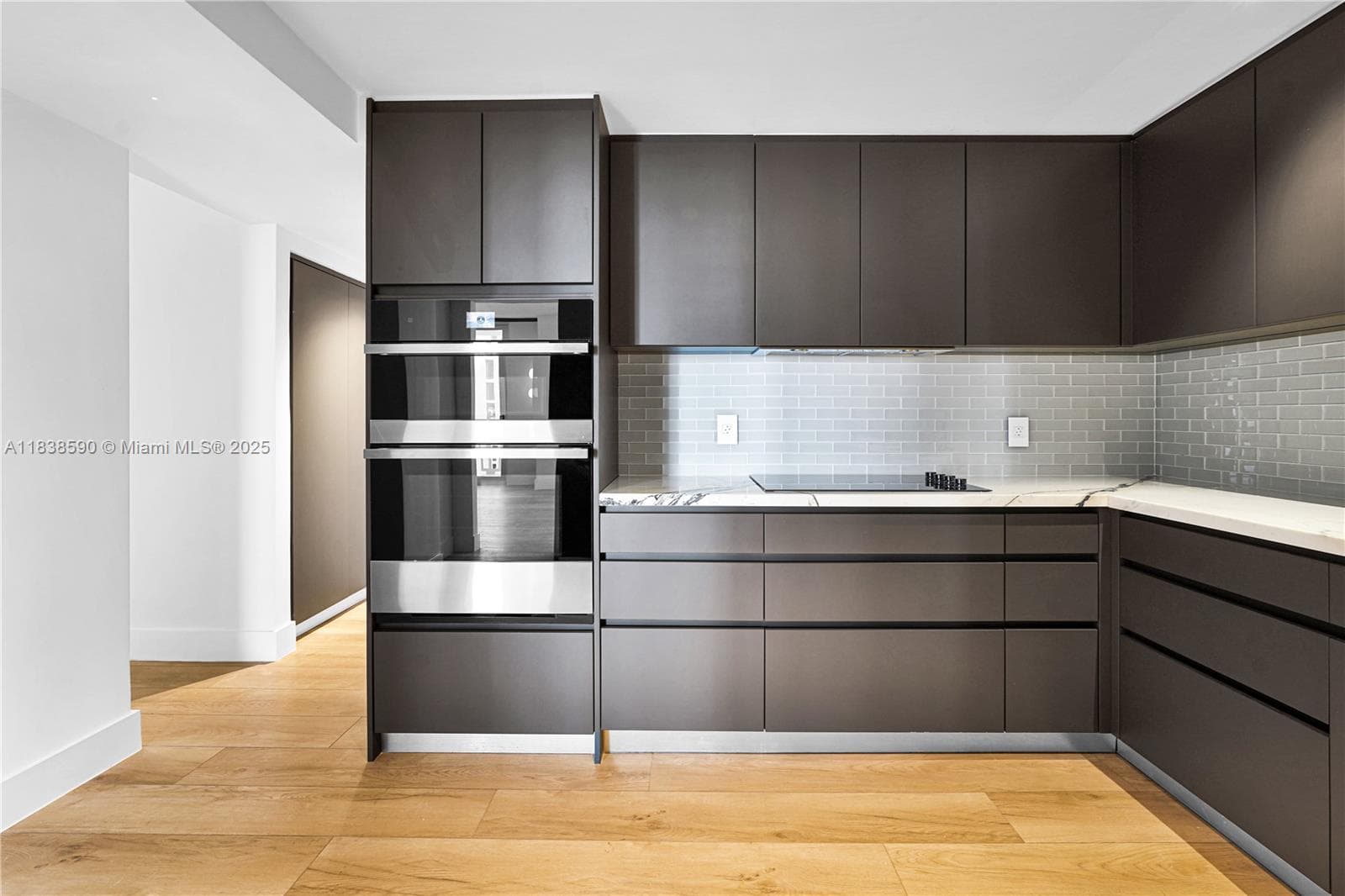 CARAVELLE CONDO · #PHD in Bay Harbor Islands - Photo 20