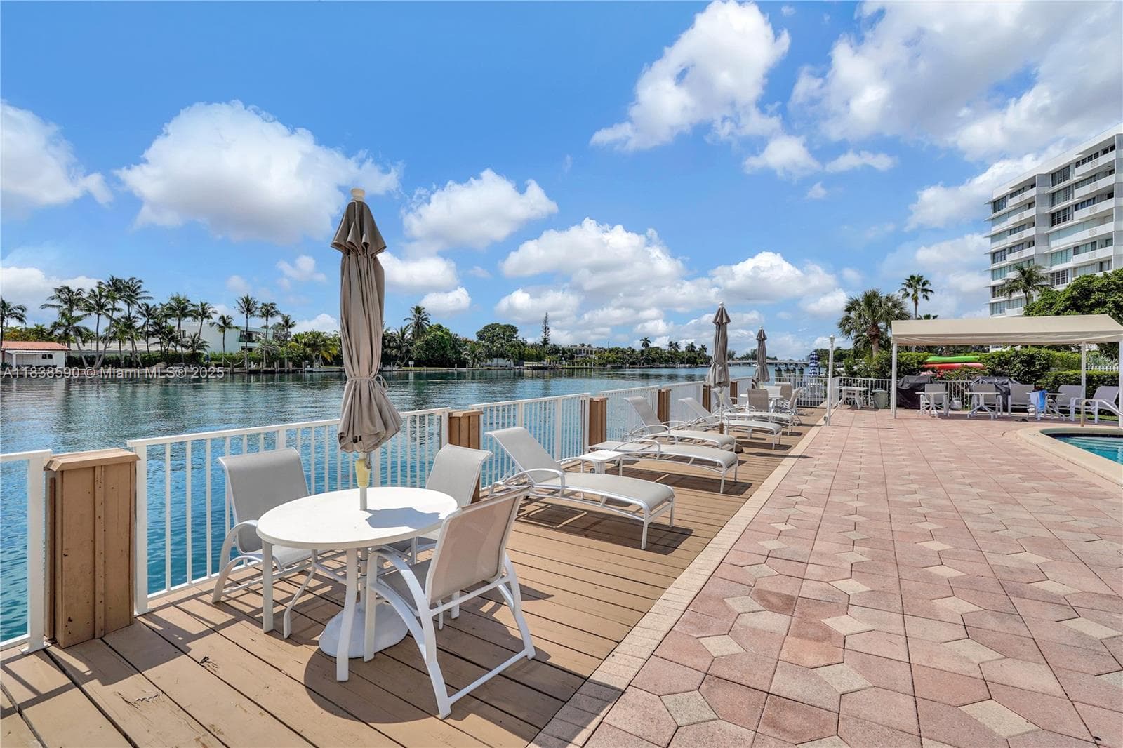 CARAVELLE CONDO · #PHD in Bay Harbor Islands - Photo 31