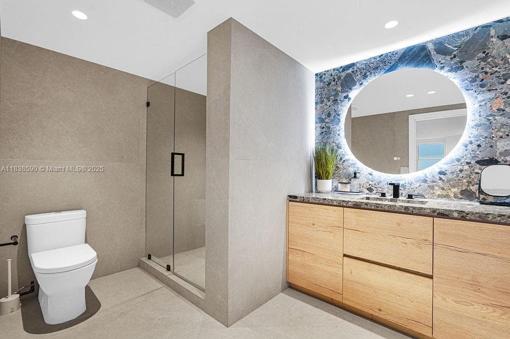 CARAVELLE CONDO · #PHD in Bay Harbor Islands - Photo 8