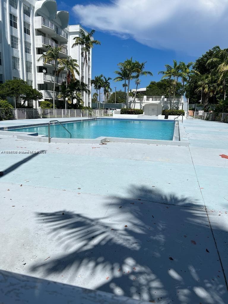 MONTECARLO CONDO · #D-407 in Miami - Photo 12