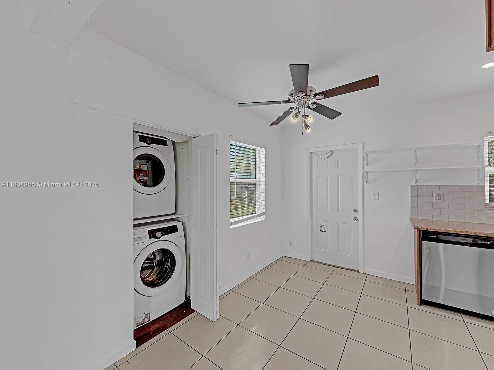 1636 NE 15th Ave photo 14