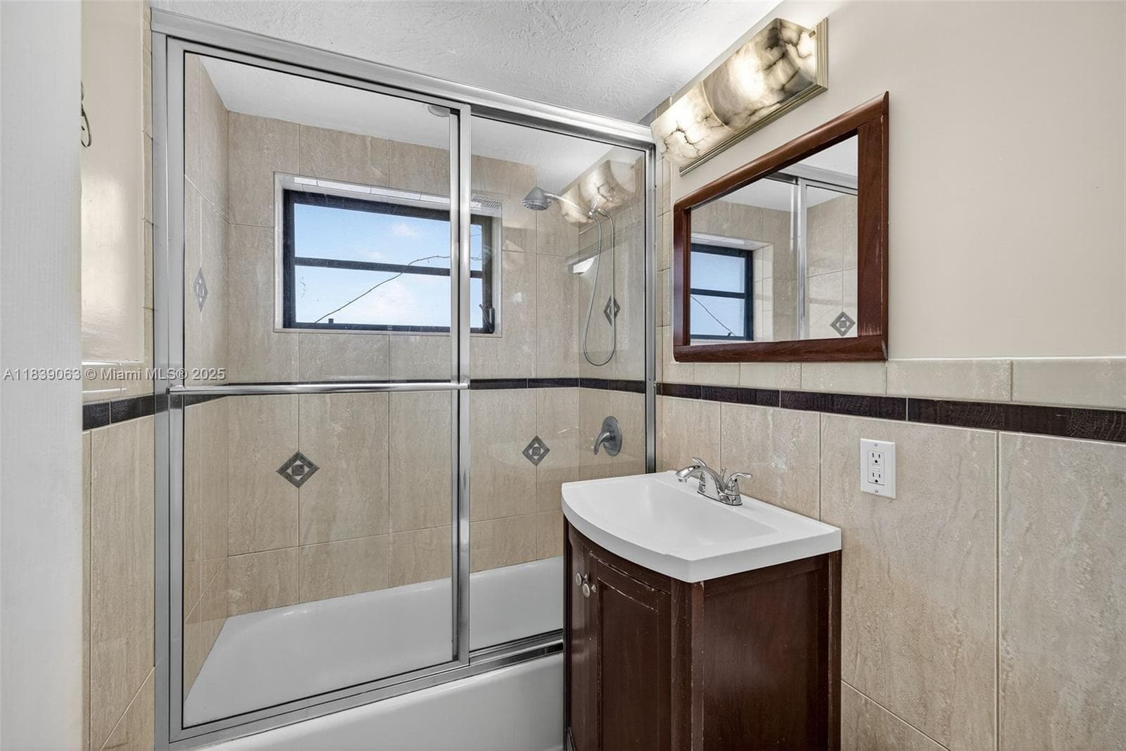 2606 Gulfstream Ln photo 18