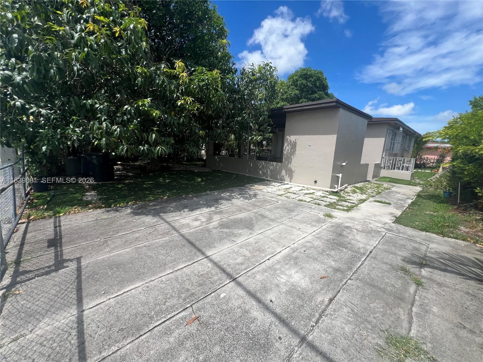1190 NW 135th St photo 1