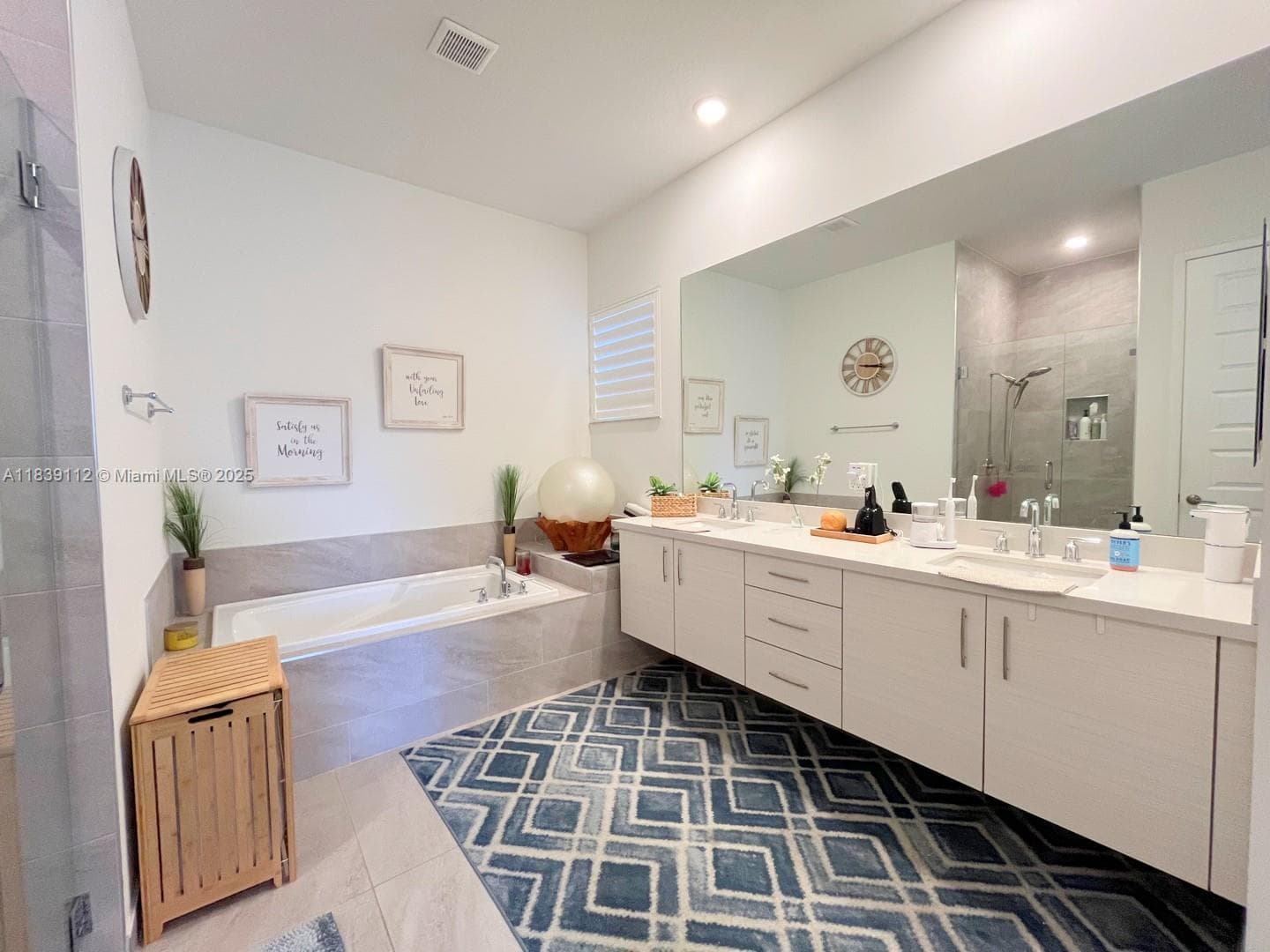 10711 Aqua Ct #. photo 27