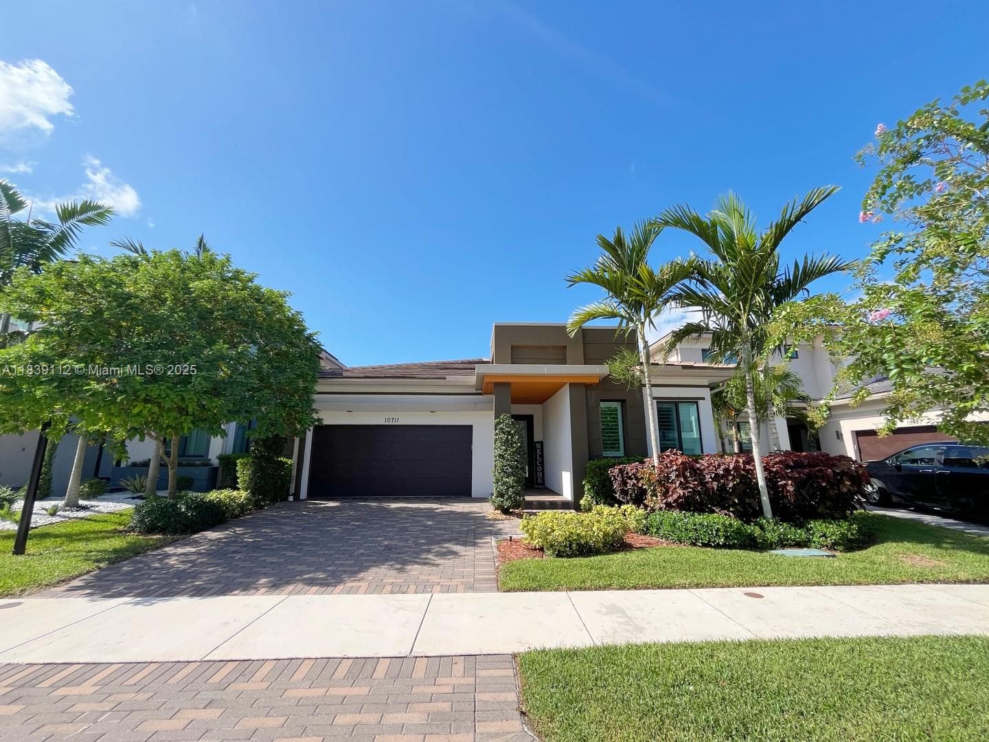 10711 Aqua Ct #. photo 3