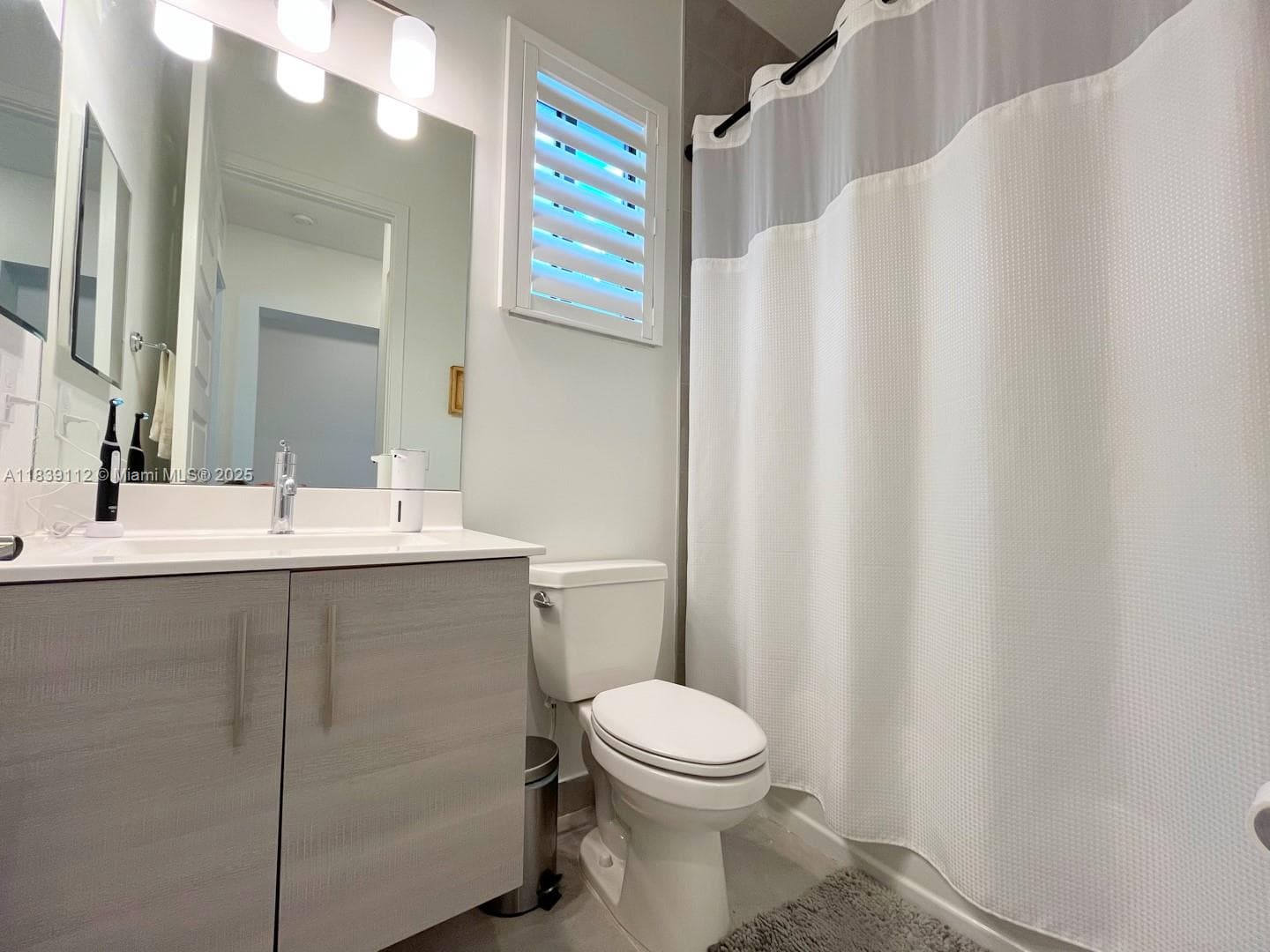 10711 Aqua Ct #. photo 34