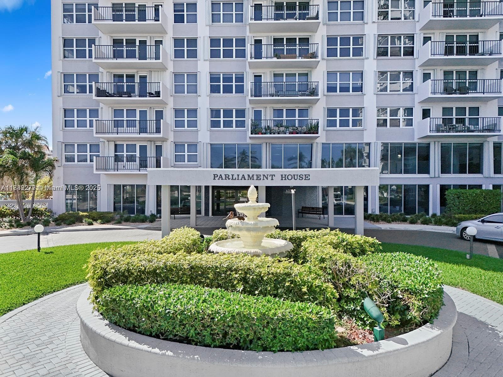 PARLIAMENT HOUSE · #815 in Pompano Beach - Photo 2