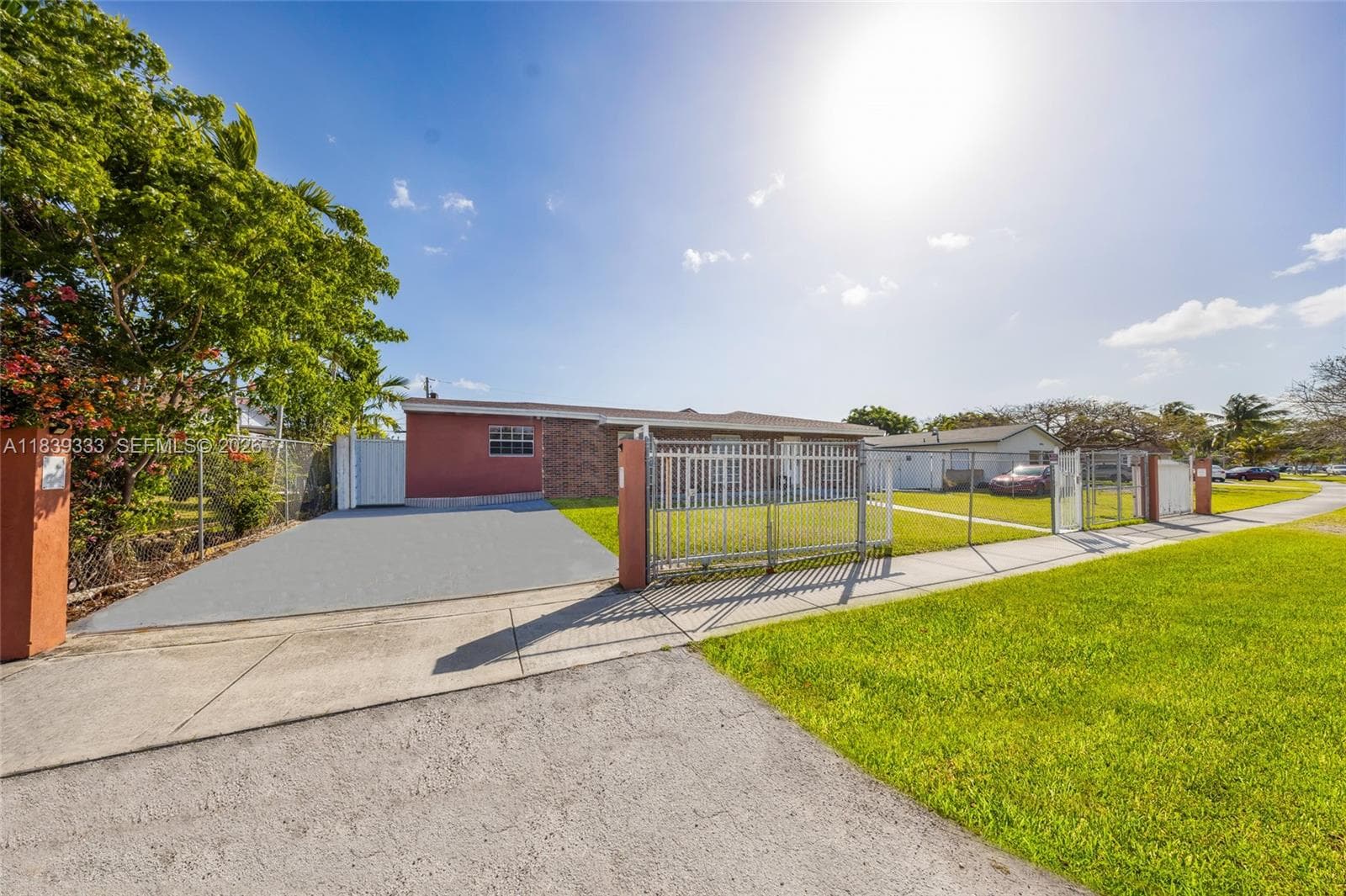 9985 Marlin Road photo 3