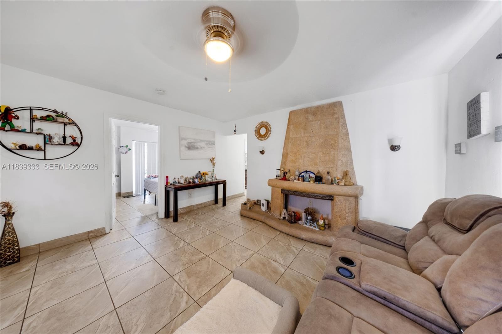 9985 Marlin Road photo 4