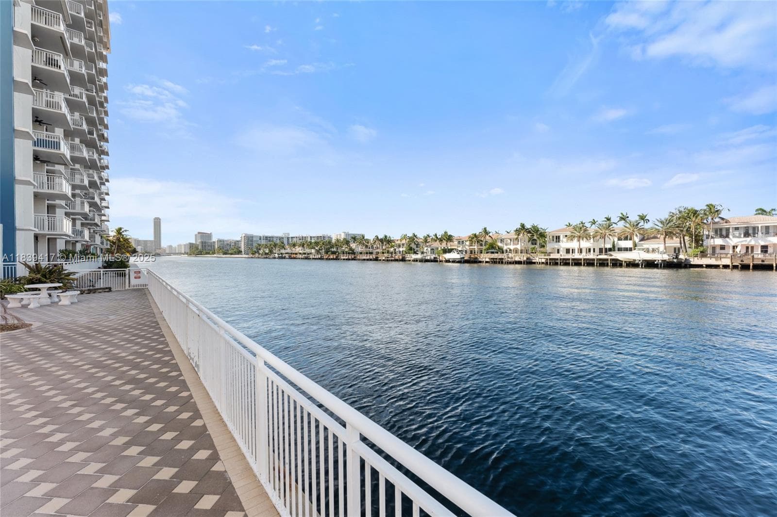 ALLINGTON TOWERS CONDO · #10E in Hollywood - Photo 12