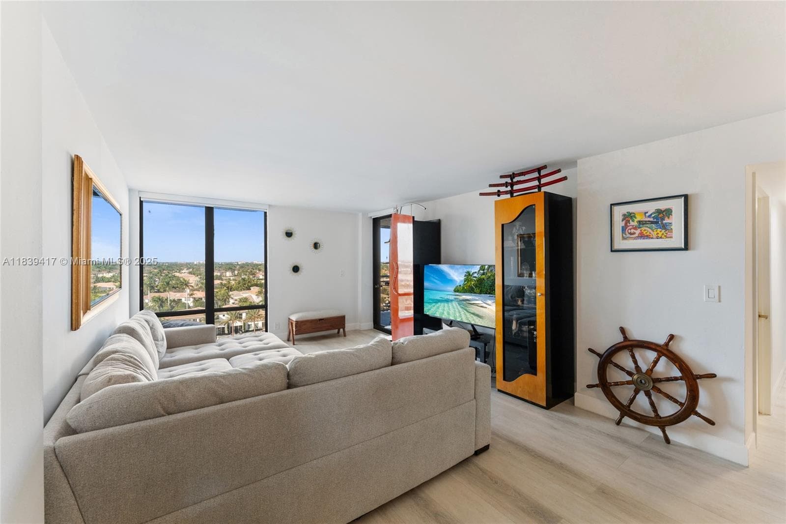 ALLINGTON TOWERS CONDO · #10E in Hollywood - Photo 5