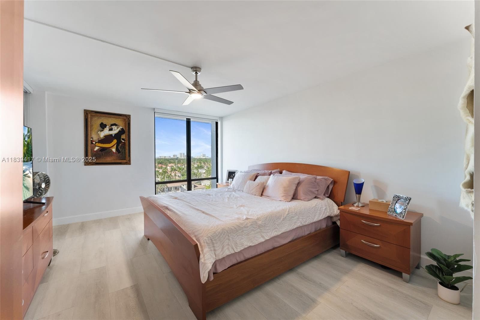 ALLINGTON TOWERS CONDO · #10E in Hollywood - Photo 9