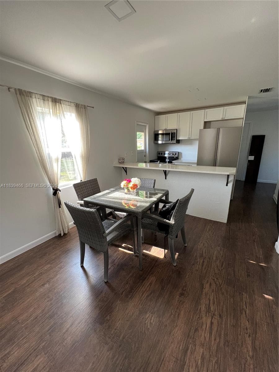 5803 Arthur St photo 7