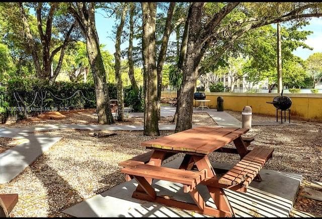 OAKLAND FOREST CLUB · #301 in Oakland Park - Photo 20