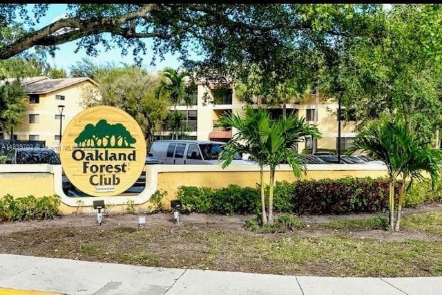 OAKLAND FOREST CLUB · #301 in Oakland Park - Photo 19