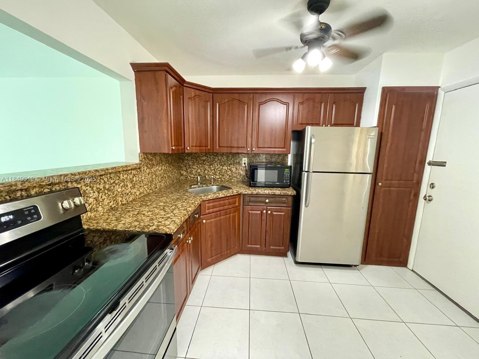 SECOND HORIZONS CONDO · #102 in Miami - Photo 2