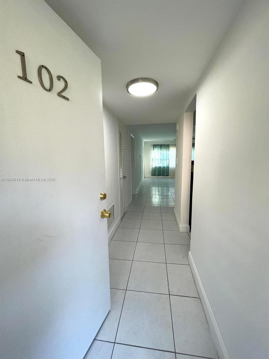 SECOND HORIZONS CONDO · #102 in Miami - Photo 18